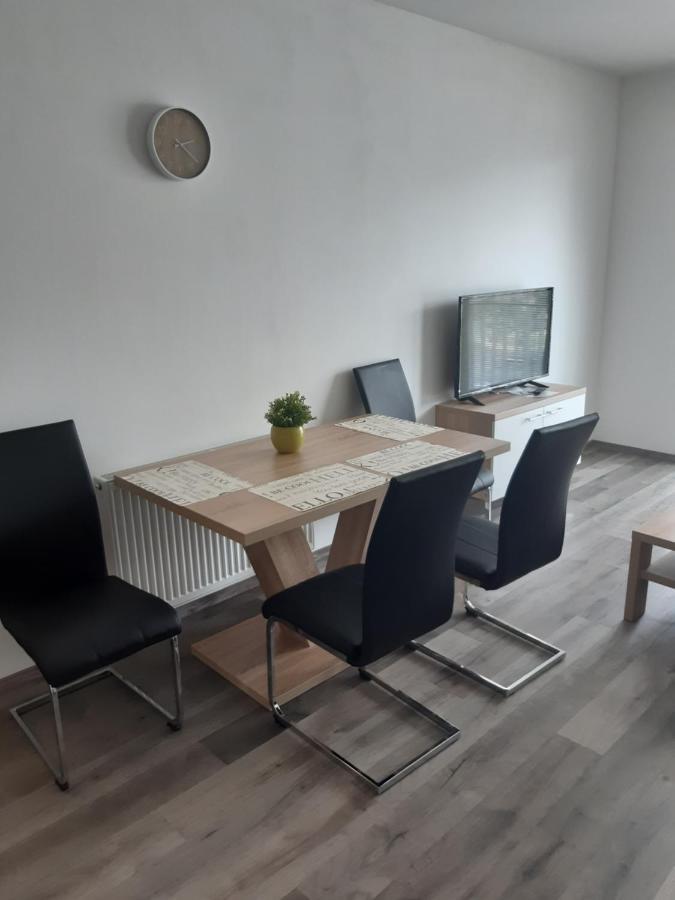 Apartman Karolina Podebrady Exterior photo